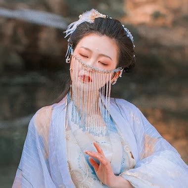 古风蒙面真人头像女生版