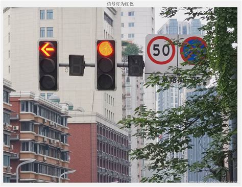五条交叉路口怎么看红绿灯?-有驾