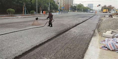 城市路面乳化沥青洒布施工公司 服务为先「上海锦塑市政工程供应」 - 水专家B2B