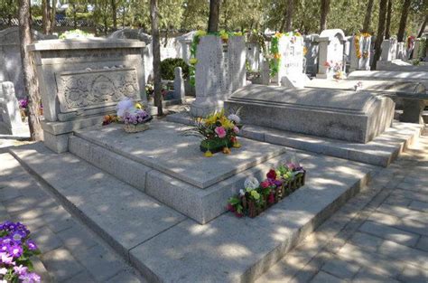 北京八宝山双人墓地价格表是多少？必须本人亲自购买墓地吗？_惠买墓网