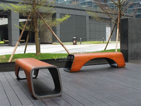 户外带扶手长条椅 防腐弘洁 圆形玻璃钢树池坐凳定做休闲公园椅