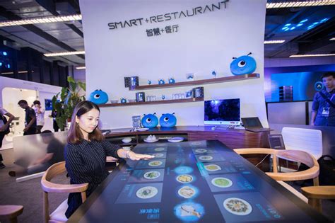《2021智慧餐饮数字化指数报告》重磅发布，微盟推动餐饮数字化转型 - 新智派