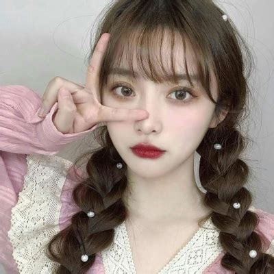 女生正脸头像图片