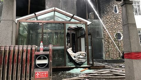 国务院安委办就酒店火灾事件对哈尔滨市政府进行安全生产约谈|界面新闻 · 中国