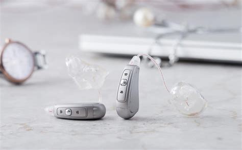 Livio AI 可穿戴智能助听器-格物者-工业设计源创意资讯平台_官网