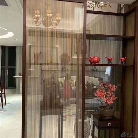 长虹玻璃方格玻璃夹丝玻璃水波纹玻璃材图片