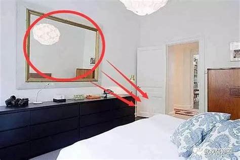 卧室的镜子一般放在哪个位置比较好一点？家庭全身镜子放哪最合适_风水_若朴堂文化