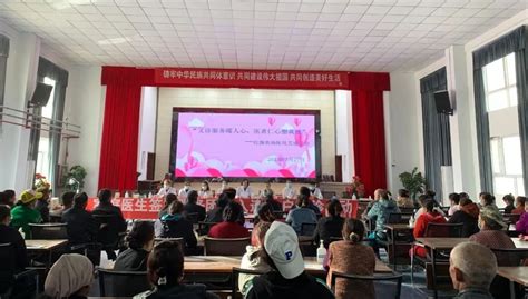 红旗农场五连“访惠聚”工作队组织连队群众参加义诊活动