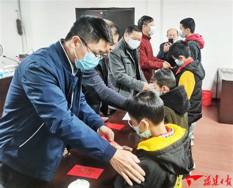 南靖县关工委开展第十三个“关爱青少年月”活动