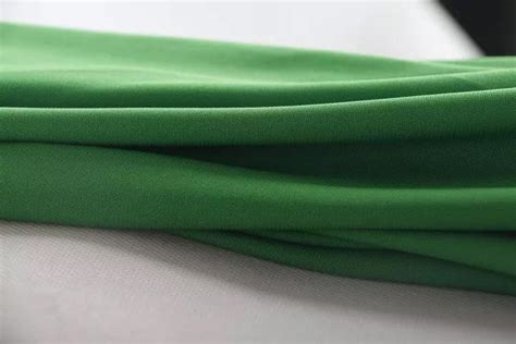 一种防缩水丝绸面料的制作方法