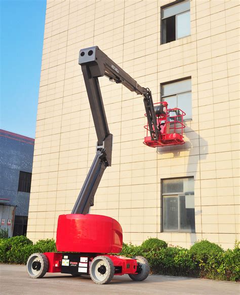 自行式曲臂高空作业平台_晟勒（上海）机械/高空作业平台/升降平台/堆高车