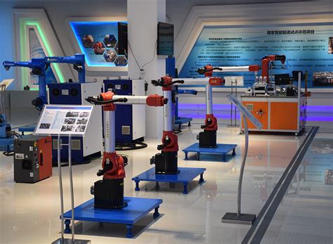 注塑机机器人（3轴）-广西移动机器人机构与控制技术工程研究中心