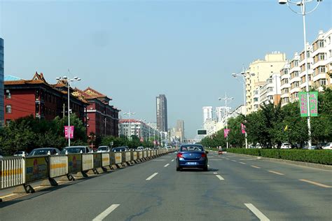 现代城市拥堵的交通高清图片下载-正版图片500617391-摄图网