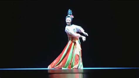 独舞《唐印》是一支汉唐古典舞，学习汉唐古典舞一定要了解文化背景，这样才能更好地理解动作，理解舞蹈表达的美感