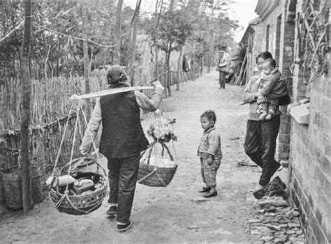 老照片：60年代扬州农村劳动生活的场景，值得收藏！ - 派谷照片修复翻新上色