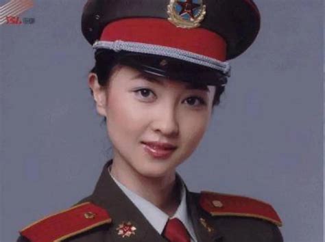 中国一级军士长，两百万解放军中不超二十人，比将军还要稀少，绝|军士长|士官|军衔_新浪新闻
