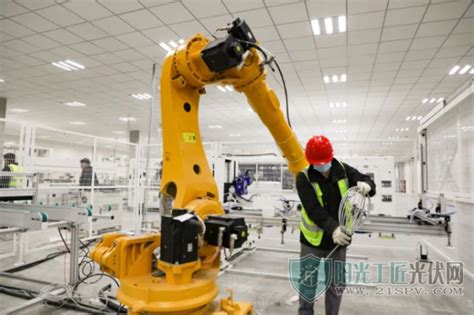 贵州最大自动化光伏组件生产线在威宁建成投产_阳光工匠光伏网