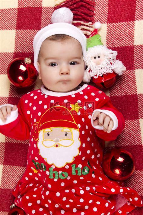 圣诞节刚出生的婴儿高清摄影大图-千库网
