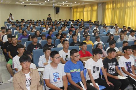 郑州市信息技术学校领导班子接受郑州市教育局考核--郑州教育信息网