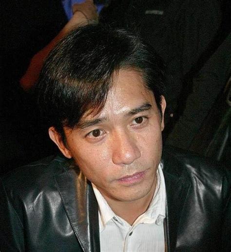 八十年代香港男星梁朝伟，TVB史上第一个百万包薪的艺人。