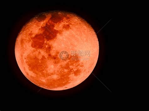 红色的月亮会死人吗 血月出现三年内有灾?（封建迷信）_