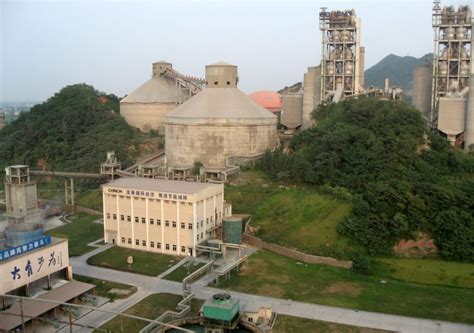 水泥厂全景大型水泥厂在工厂以工业高清图片下载-正版图片505659261-摄图网