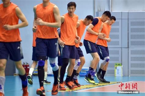 中国男排在京备战奥运落选赛-新闻中心-南海网