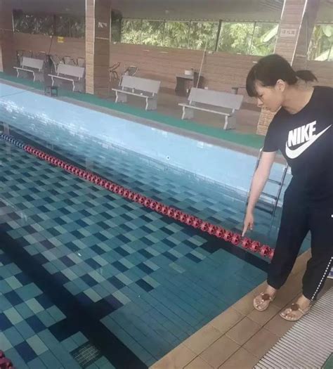 13岁女孩参加游泳培训班溺亡 过去12分钟后才被同伴发现 教练呢