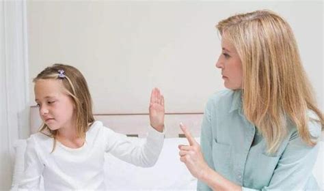 为什么说孩子发脾气的时候, 家长的第一句话很重要_伊秀亲子|yxlady.com