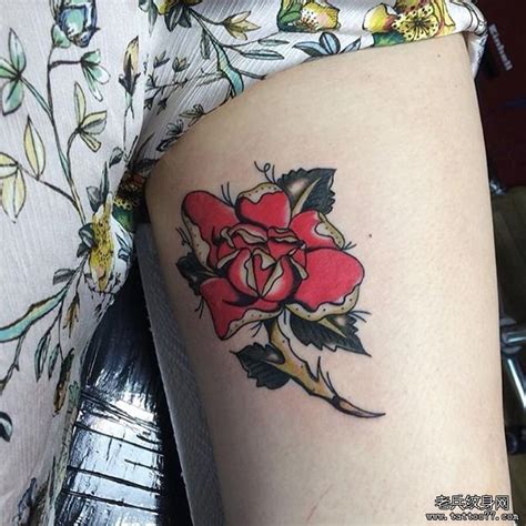 _玫瑰背部纹身图案大全 - 纹身大咖