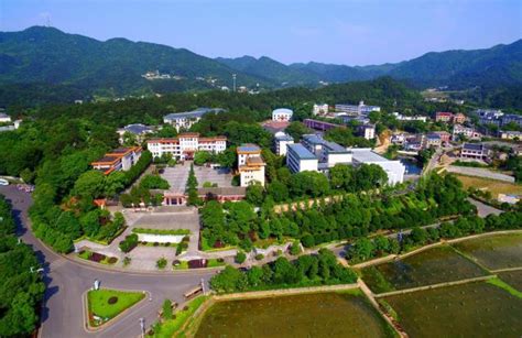动态展示 - 湖南9地入选中国美丽休闲乡村名单，韶山这个村上榜！