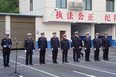 常德公安交警直属二大队举行党员先锋中队启动仪式 - 看见湖南频道