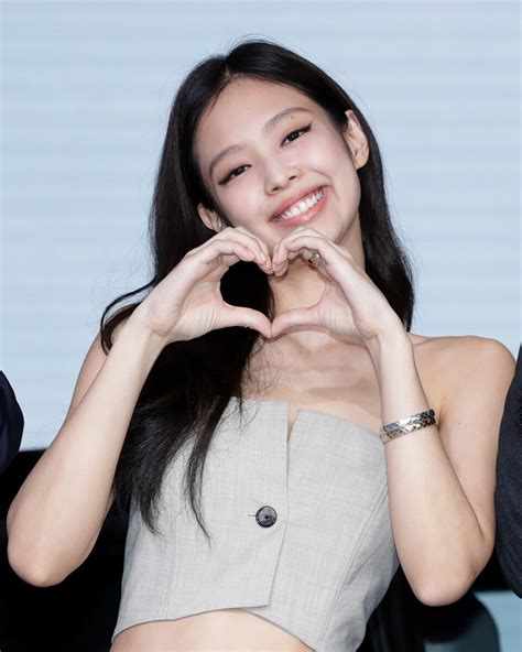 BLACKPINK’s Jennie Shines In The Idol | Entertainment
