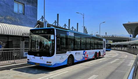 荣家湾至岳阳市城际公交车今日正式通车