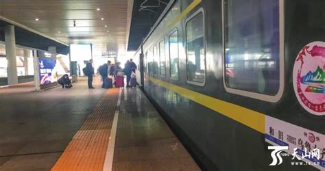 坐着火车游新疆！ 新疆铁路推出一系列旅游专列产品 -天山网 - 新疆新闻门户