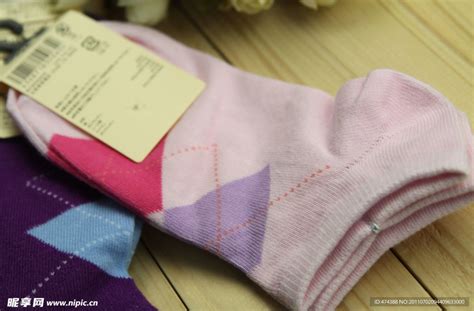 叠袜子的3种方法，简单又实用，1分钟搞定！