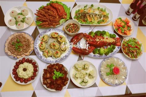 年夜饭团圆饭吃饺子特写高清图片下载-正版图片500771637-摄图网