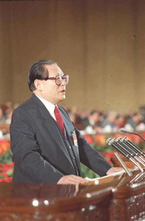 江泽民同志追悼大会在北京人民大会堂隆重举行