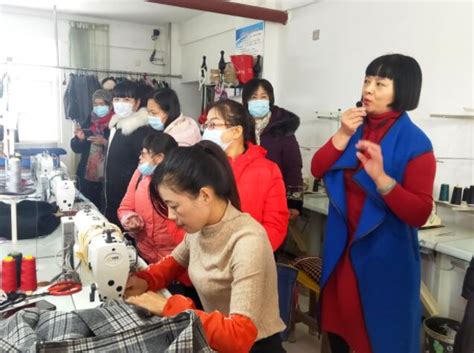 固原市妇女手工制品带头人创业能力提升培训班现场教学走进原州区-宁夏新闻网