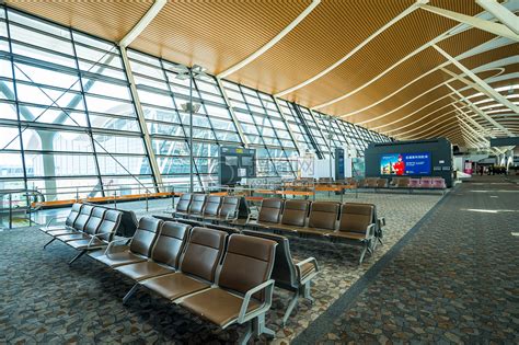 延时:旅客在国际航站楼的机场出发区视频素材_ID:VCG42N856193320-VCG.COM