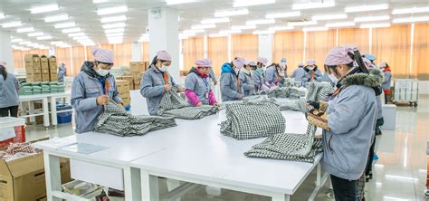 针织面料纺织厂在纺纱生产线和旋转机械高清图片下载-正版图片503475313-摄图网