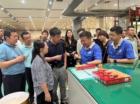 上海市教育数字化转型实验区方案发布会在长宁区延安初级中学召开 - 数据化转型中心