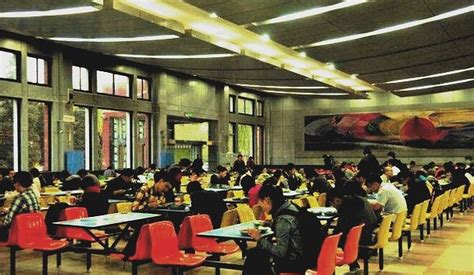 中国大学食堂文化排行榜，用挖掘机炒菜就是任性_行业资讯_智慧食堂-满客宝