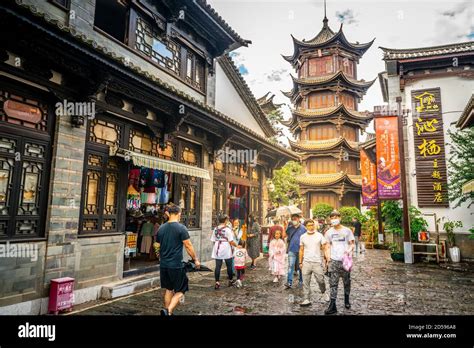 Kunming Travel Guide | China-Travel-Guide.net