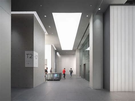 歌尔全球研发总部公共空间设计，青岛 / MAT 超级建筑事务所 : 材料的重构、空间的抽象