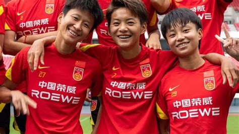 CCTV5直播！中国女足，豪夺亚洲杯之后再启程，力争冠军向世界杯进发|中国女足|东亚杯|女足_新浪新闻