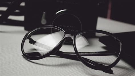 隐形眼镜怎么分正反面-百度经验