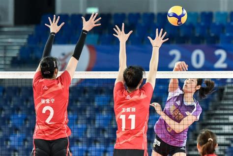 高清：中国女排超级联赛第四轮 辽宁华君3－0击败北京汽车--排球--综合--体育--人民网