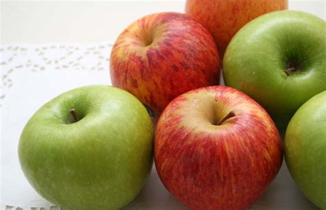 小小的苹果叫什么水果 - 业百科