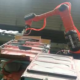 龙恩码垛机器人(图)-喷漆机器人发展-句容喷漆机器人_包装生产线_第一枪